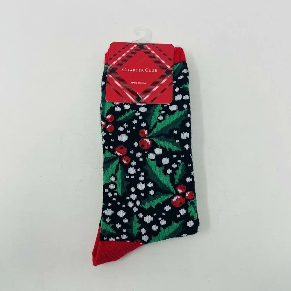 Charter Club Womens Size 9-11 Christmas Holiday Mistletoe Print Crew Socks Black